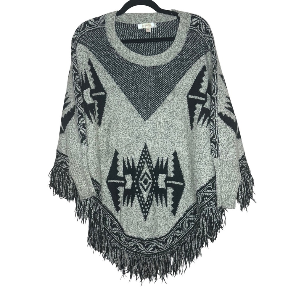 La Vie 89 Womens Grey Black Geometric Tribal Fringe Knit Poncho Sweater S/M boho